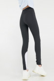 Leggins largos con cortes y estampado.