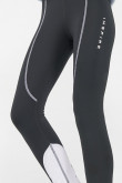 Leggins largos con cortes y estampado.