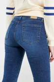 Jean curvy