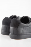 Zapato unicolor.