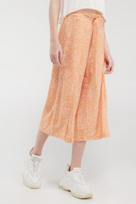 Pantalón culotte con cinturón