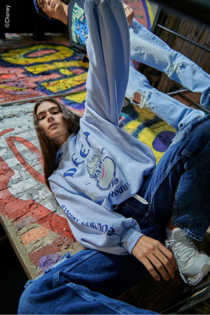 Buzo, estampado de Ursula.