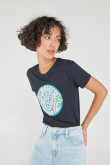Camiseta básica manga corta estampada.