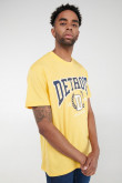 Camiseta manga corta con estampado.