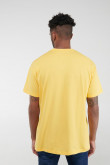 Camiseta manga corta con estampado.