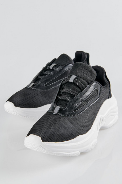 Zapatilla deportiva unicolor