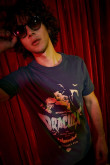 Camiseta manga corta, estampado de  Drácula.