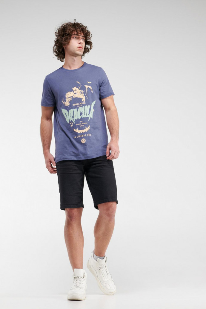 Camiseta manga corta, estampado de  Drácula.