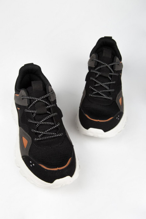 Zapato unicolor moda.