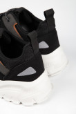 Zapato unicolor moda.