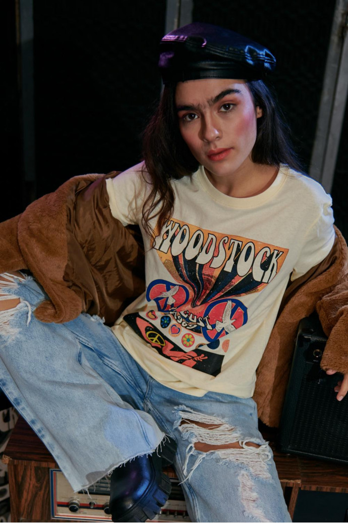 Camiseta manga corta, estampado de Woodstock