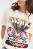 camiseta-manga-corta-estampado-de-woodstock