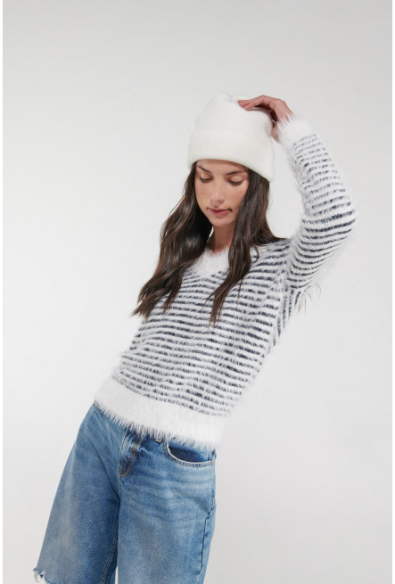 Sueter afelpado cuello en v