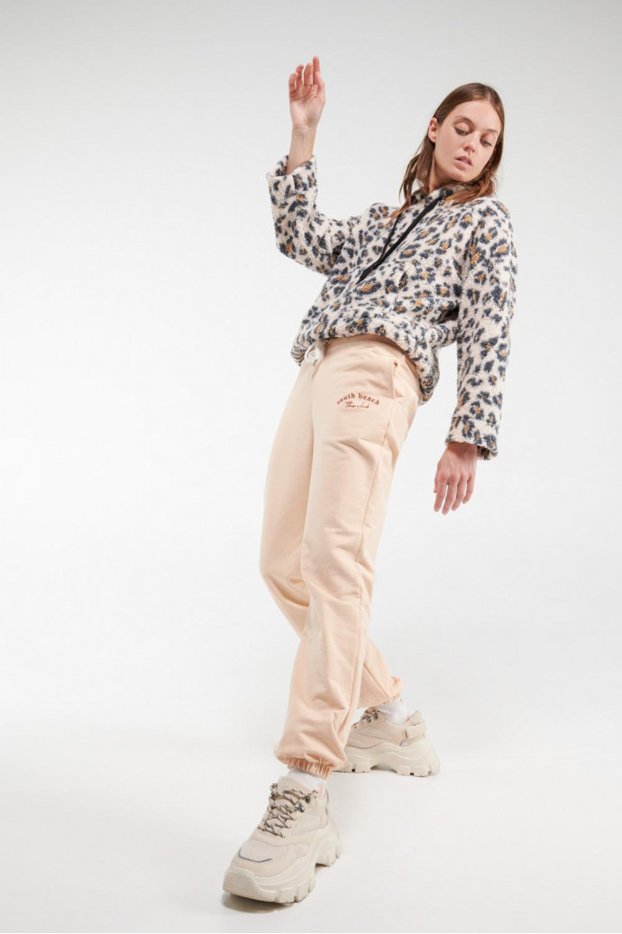 Pantalón jogger con estampado