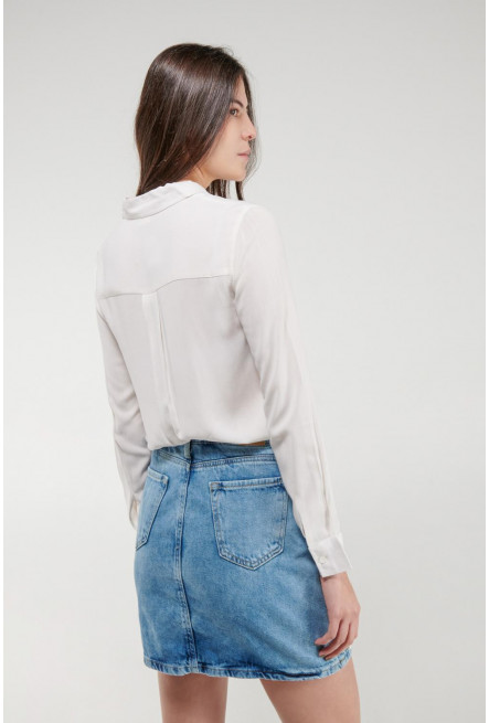 Blusa unicolor, doble bolsillo