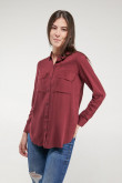 Blusa unicolor, doble bolsillo
