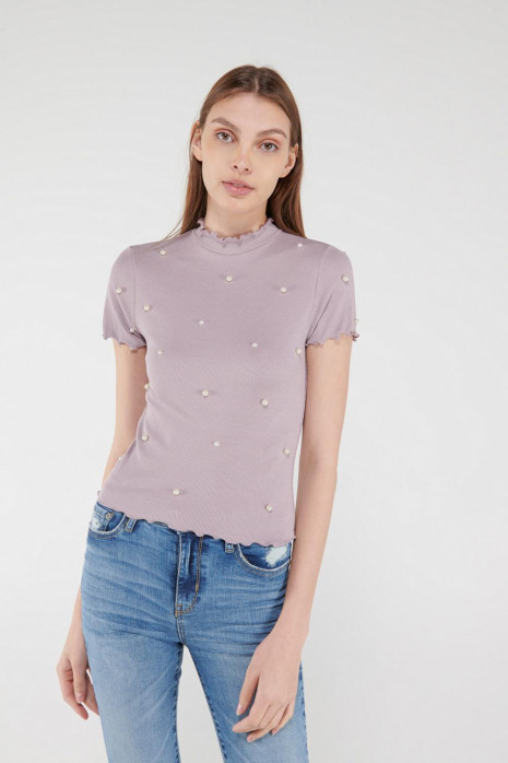 Camiseta manga corta con perlas