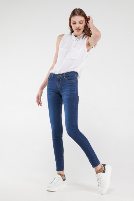 Jean curvy