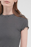 camiseta-cuello-redondo-manga-corta-en-rib