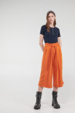 Pantalón culotte con cinturón