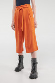 Pantalón culotte con cinturón
