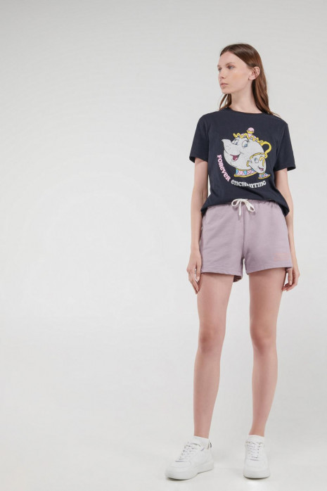 Short unicolor con bolsillos