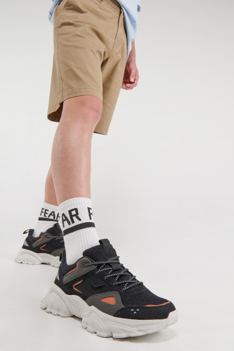 Zapato unicolor moda.