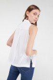 Blusa unicolor sin manga