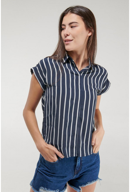 Blusa unicolor manga corta