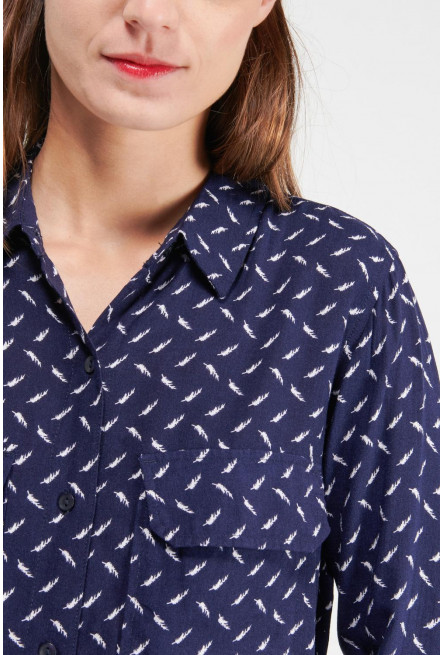 Blusa estampada, doble bolsillo