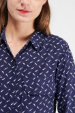 Blusa estampada, doble bolsillo