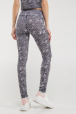 Leggins largos, con tela sublimada.