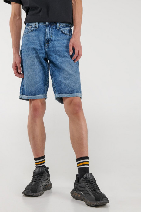 Bermuda de jean Slim azul oscura y tiro bajo