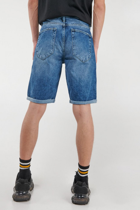 Bermuda de jean Slim azul oscura y tiro bajo