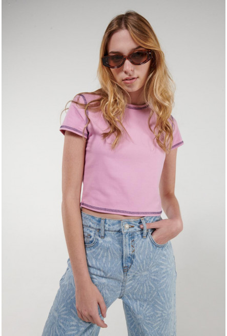 Camiseta manga corta, unicolor.