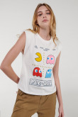 Camiseta, manga corta, estampada en frente y espalda de Pacman.