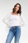 Blusa unicolor, con bolsillo