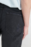 Bermuda slim con rotos