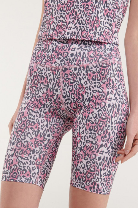 Short con bolsillos laterales, unicolor