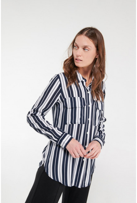 blusa a rayas, doble bolsillo