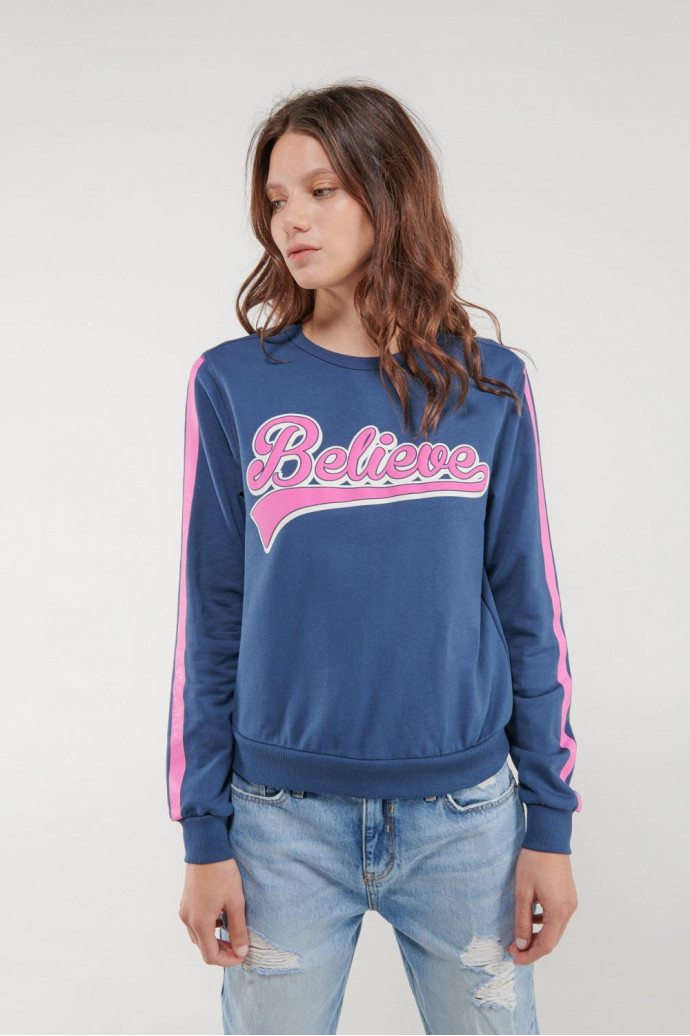 Buzo cuello redondo, con estampado