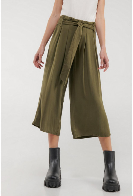 Pantalón culotte con cinturón