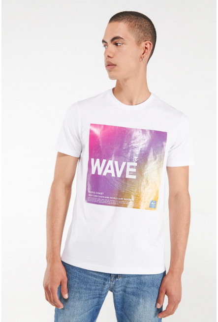 Camiseta básica manga corta estampada.