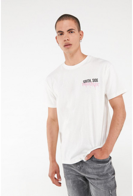 Camiseta manga corta con estampado.