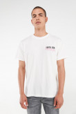Camiseta manga corta con estampado.