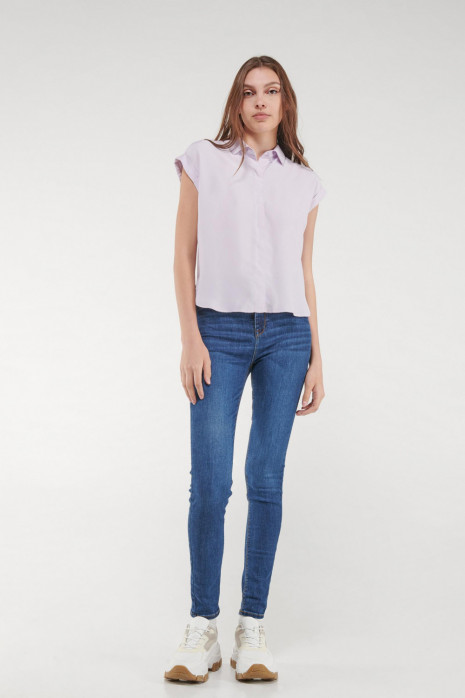 Blusa unicolor manga corta