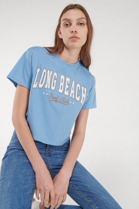Camiseta, manga corta, con estampado en frente.