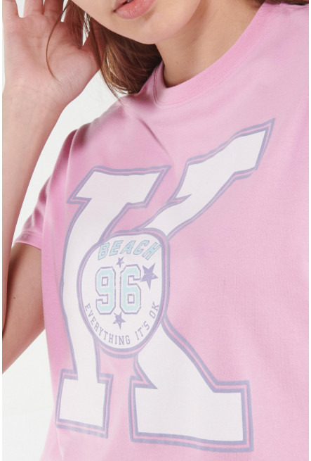 Camiseta, manga corta, con estampado en frente.