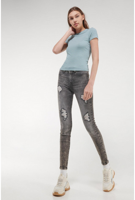 Camiseta básica, manga corta.