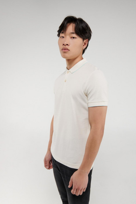 Polo unicolor, cuello y puños tejidos